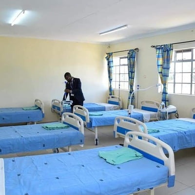 Single Crank manual ABS hospital bed with Drip Stand & Castors