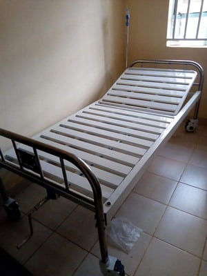 Hospital Bed Single Crank White Baked With Stainless Frames