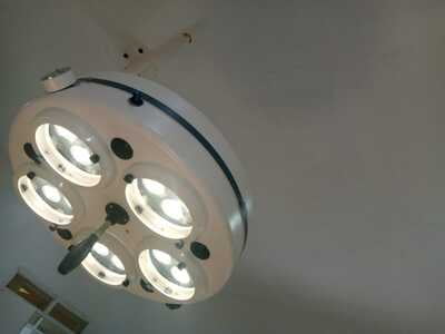 Theater Operating Lamp Single Arm 5 Reflector LED Ceiling Mount